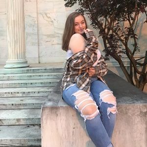 Meet your Posher, Emma